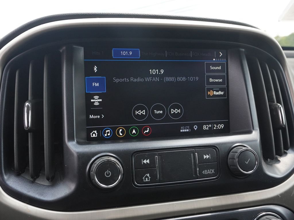 Used 2022 Black GMC Denali image 38