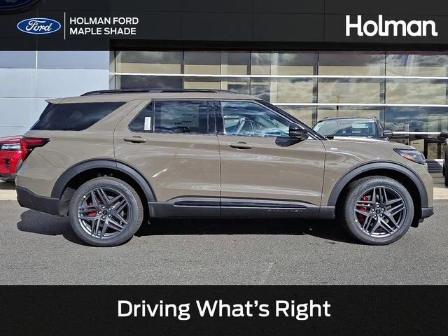 2026 Ford Explorer ST-LINE 4WD's photo