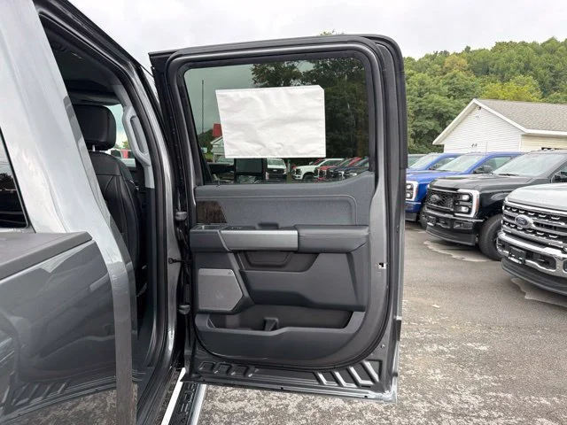 New 2026 Carbonized Gray Metallic Ford F-350® Lariat® image 39