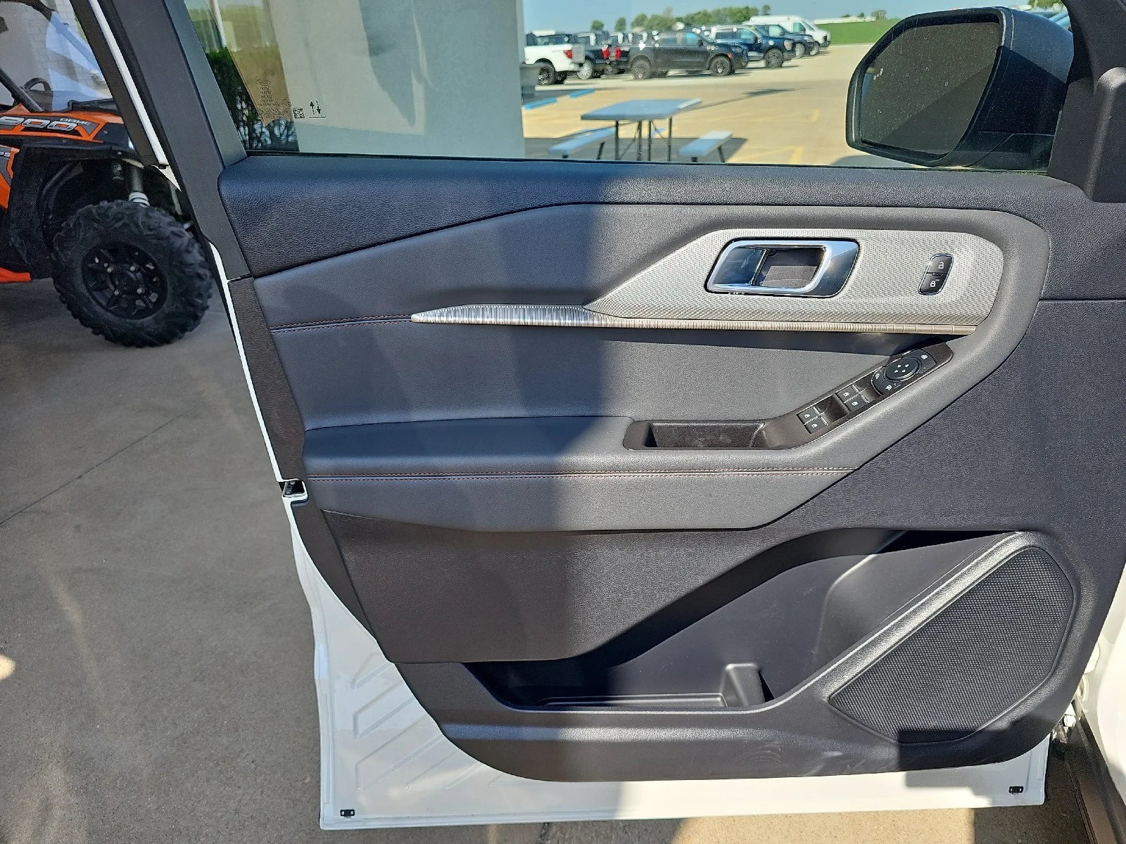New 2026 Star White Metallic Tri-Coat Ford Active image 16