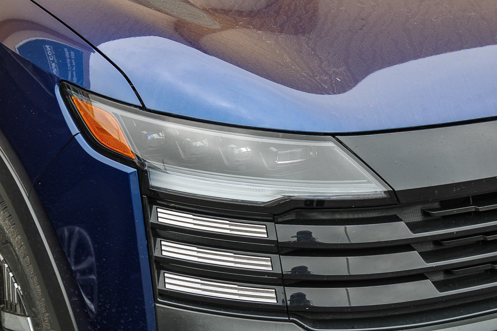Used 2025 Deep Blue Pearl Nissan SV image 4