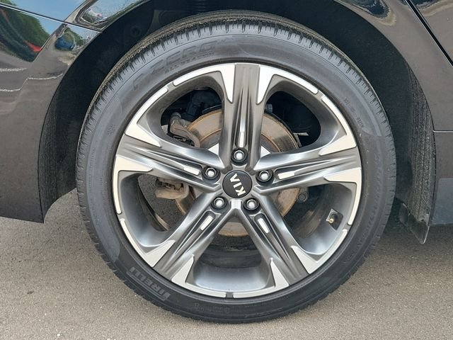 Used 2021 Black Kia EX image 5