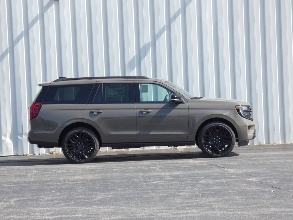 New 2026 Marsh Gray Ford Platinum® image 2