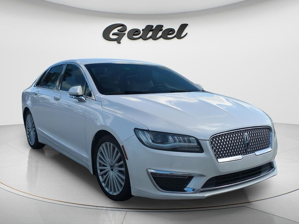 Used 2017 White Lincoln Reserve image 13