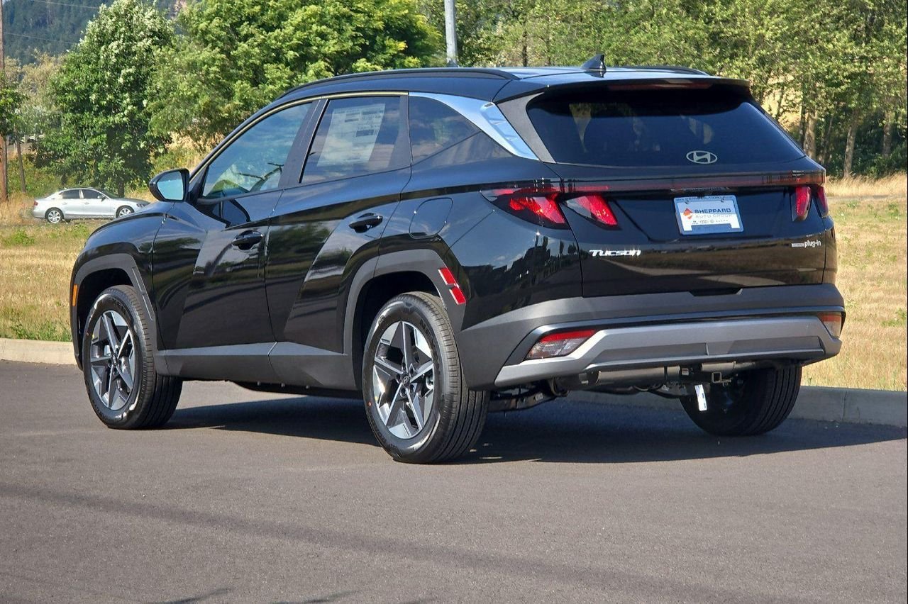 New 2026 Black Hyundai SEL image 5
