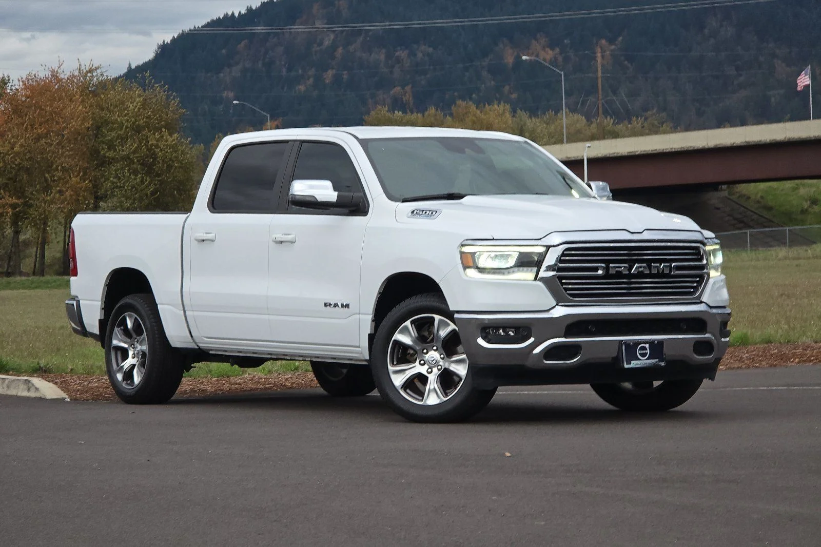 2023 RAM 1500 Laramie 4x4 Crew Cab 5'7's photo