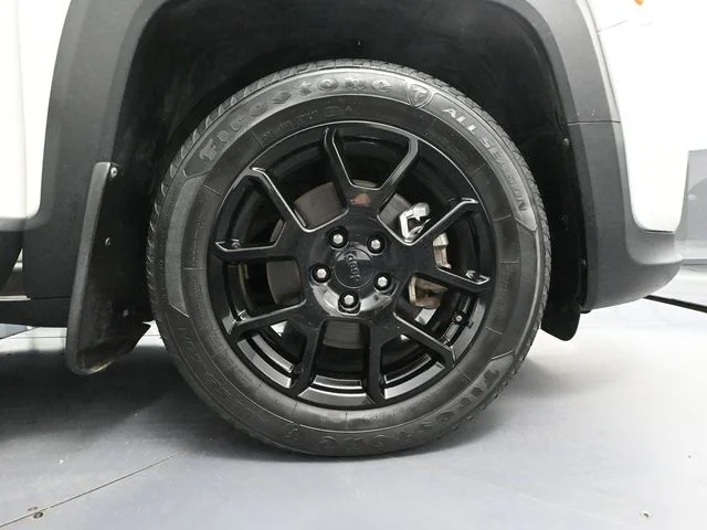 2020 Jeep Renegade Altitude - Photo 17