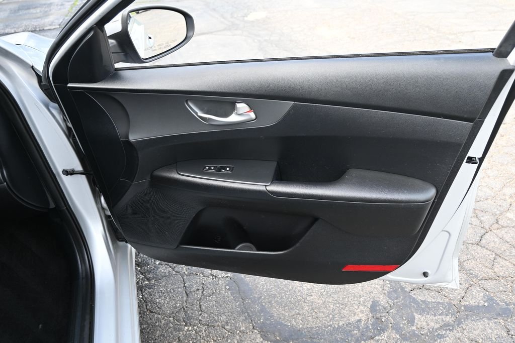 Certified Used 2019 Silky Silver Kia LXS image 21