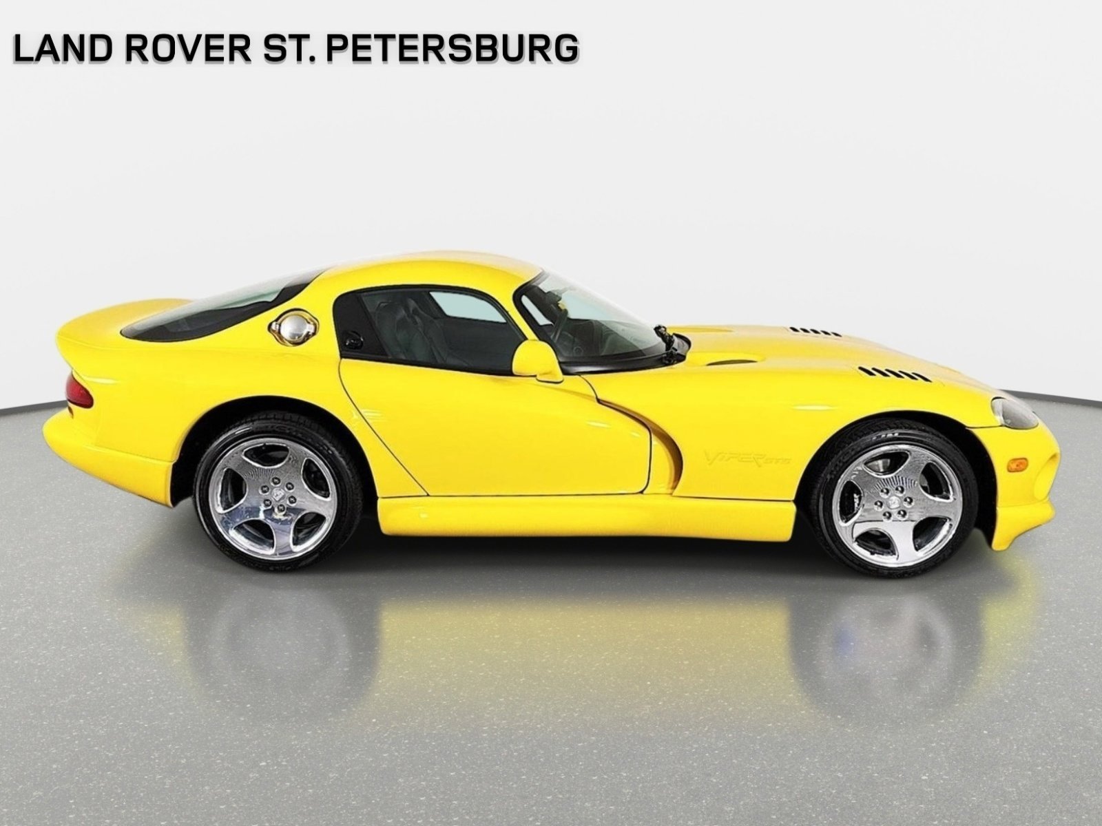 Used 2001 Viper Race Yellow Clearcoat Dodge GTS image 4