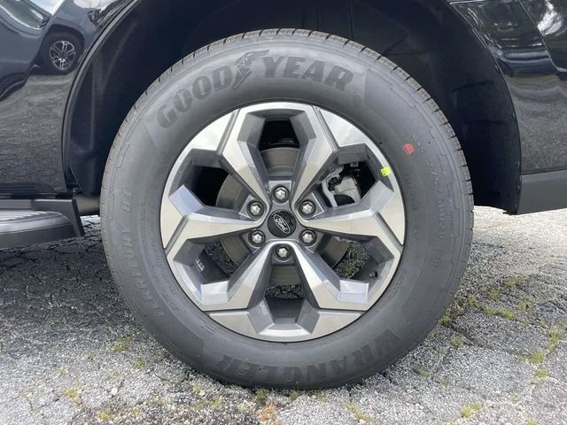 New 2027 Black Ford Active image 6