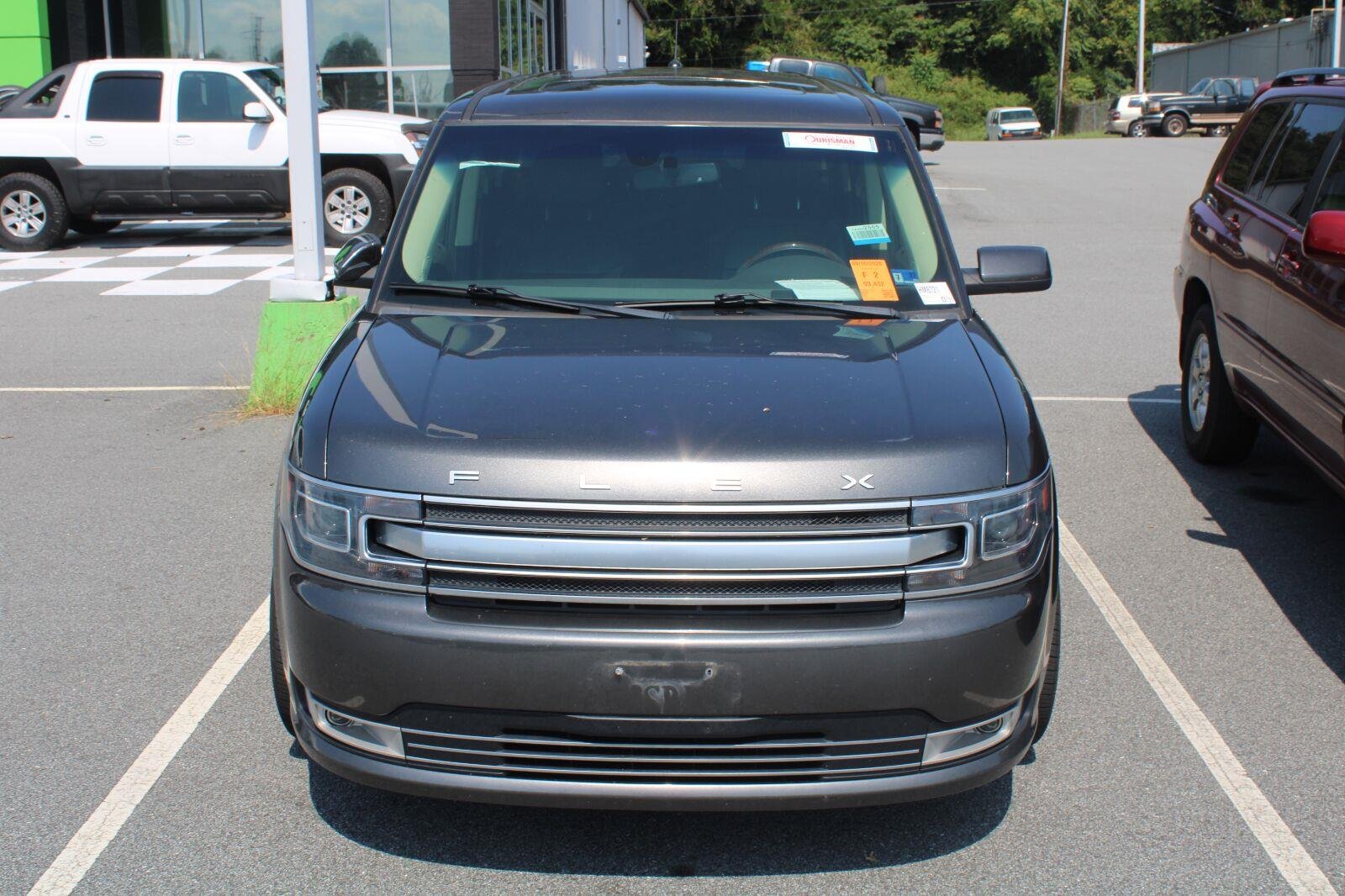 Used 2019 Magnetic Ford Limited image 2