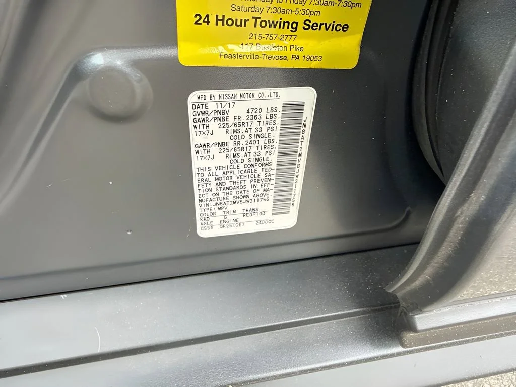 Used 2018  Nissan SV image 31