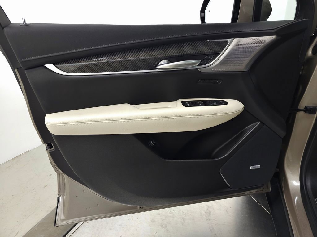 2023 Cadillac XT5 Sport - Photo 17