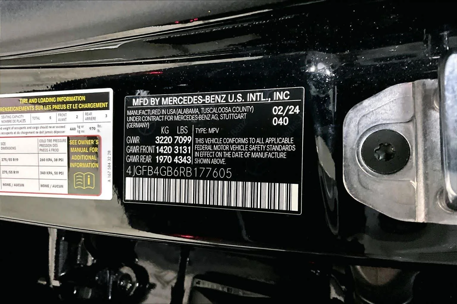Used 2024 Black Mercedes-Benz GLE 450e Plug-In Hybrid image 34