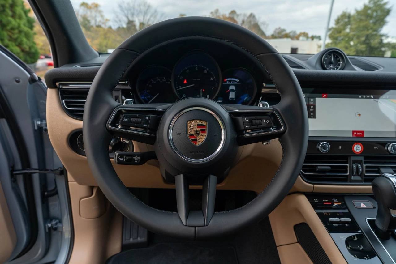 Used 2026  Porsche  image 25