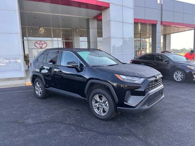 2025 Toyota RAV4 Hybrid XLE