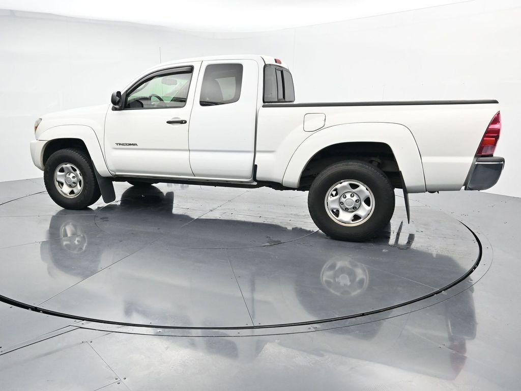Used 2009 White Toyota PreRunner image 5