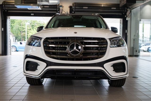 New 2026 Polar White Mercedes-Benz GLS 450 image 2
