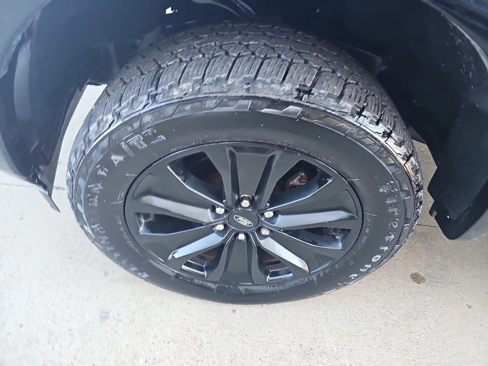 Used 2020 Agate Black Metallic Ford XLT image 24