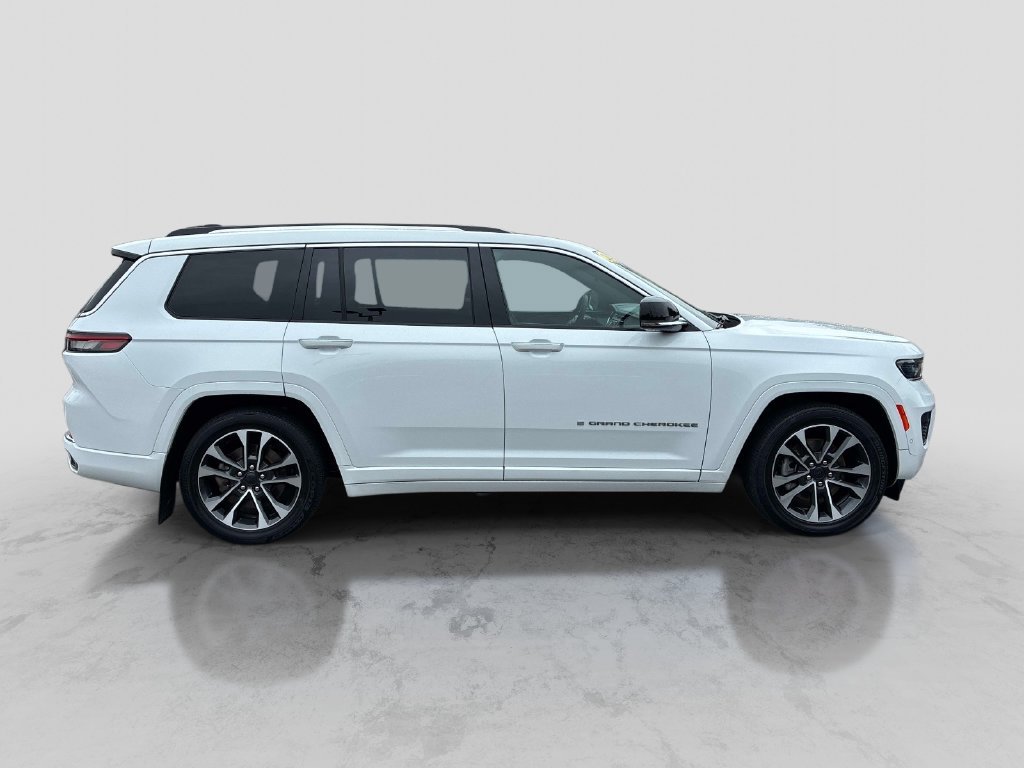 Used 2023 White Jeep Overland image 8