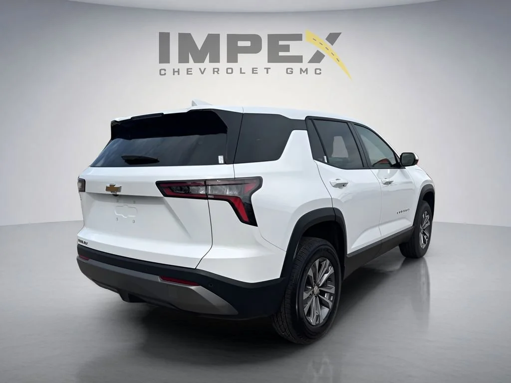 Used 2026 Summit White Chevrolet LT image 5
