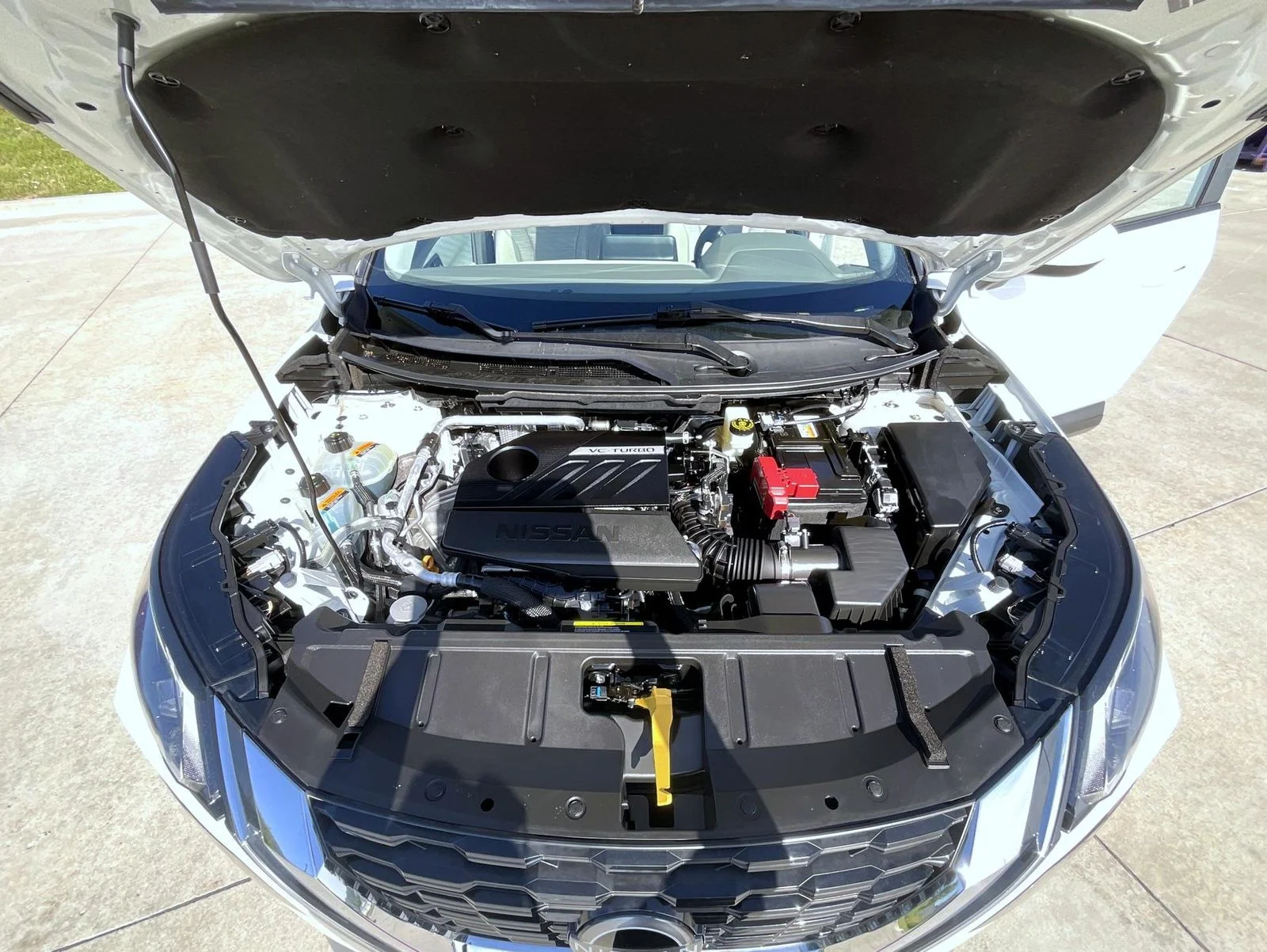 Used 2023 White Nissan SV image 24