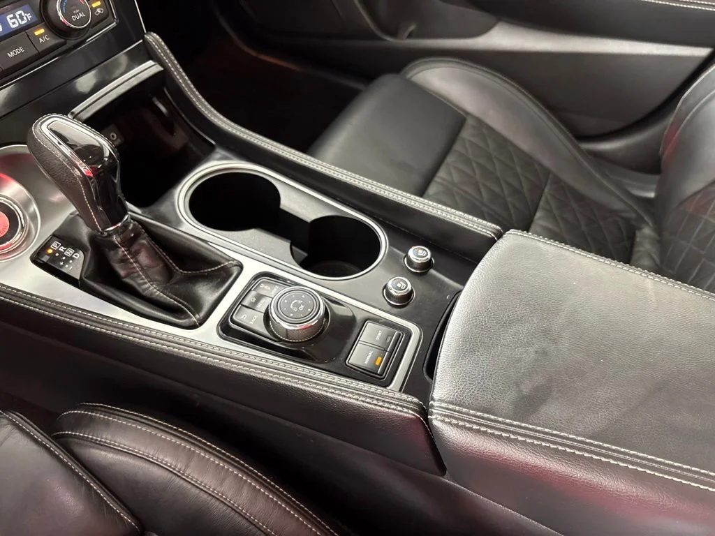 Used 2016 Gray Nissan Platinum image 38