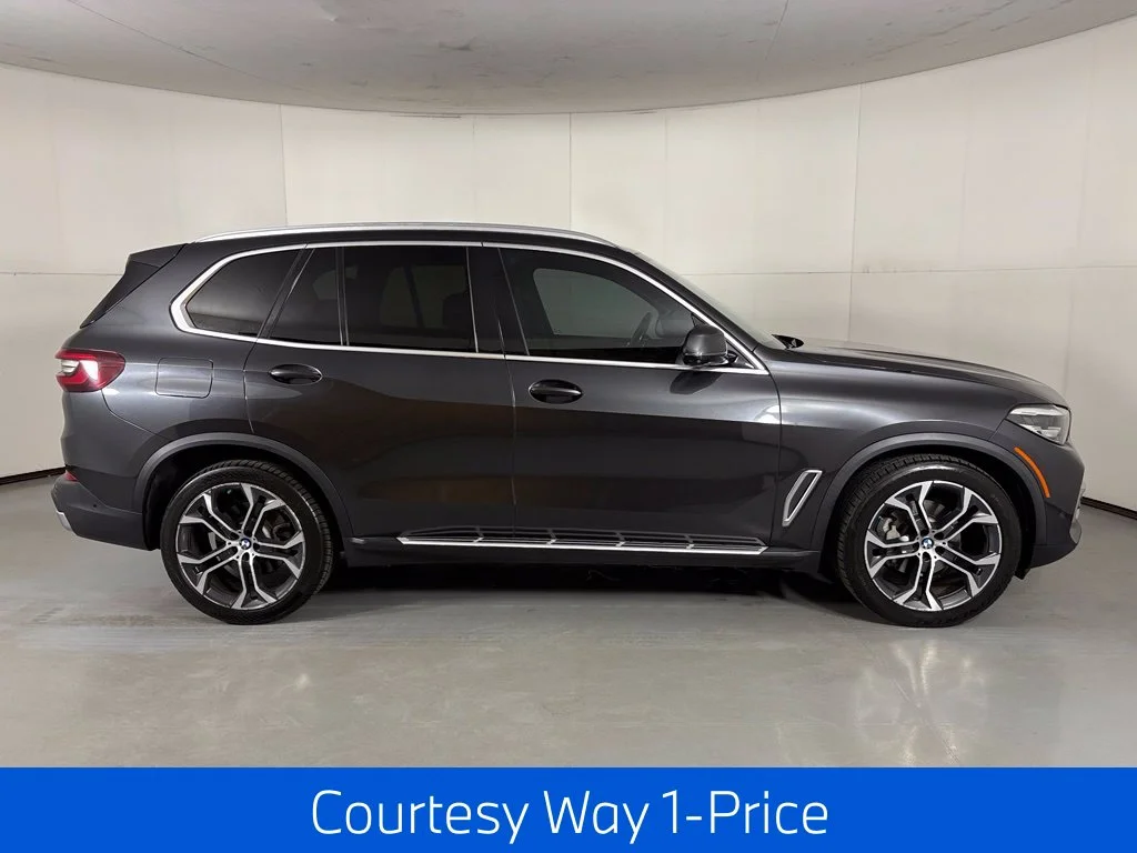 Used 2020 Gray BMW sDrive40i image 12
