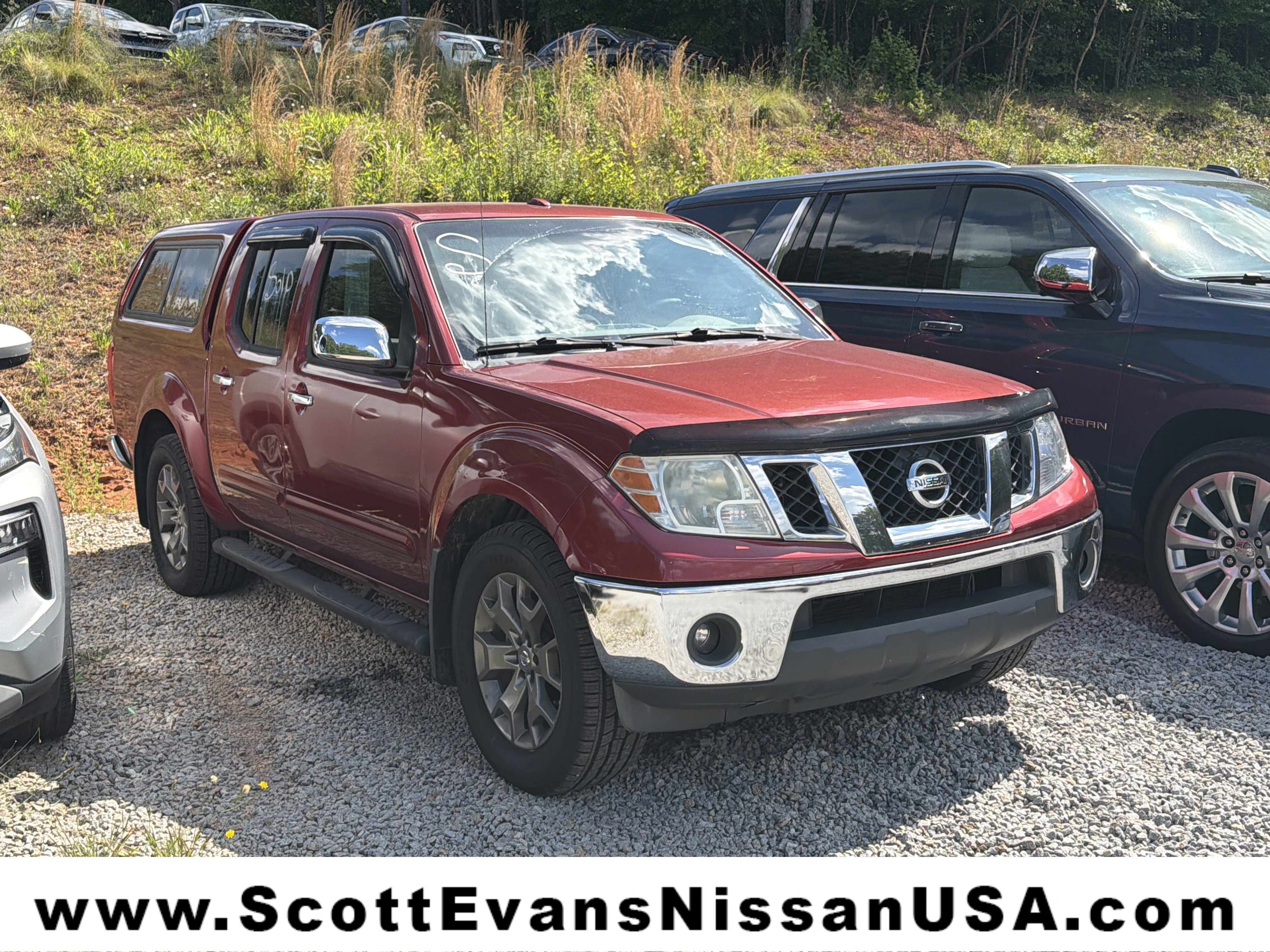Used 2014 Cayenne Red Nissan SL image 1