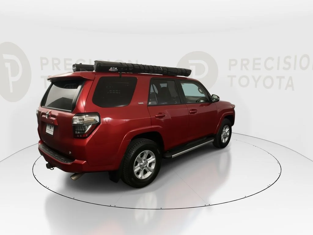 Used 2016 Barcelona Red Metallic Toyota SR5 Premium image 20
