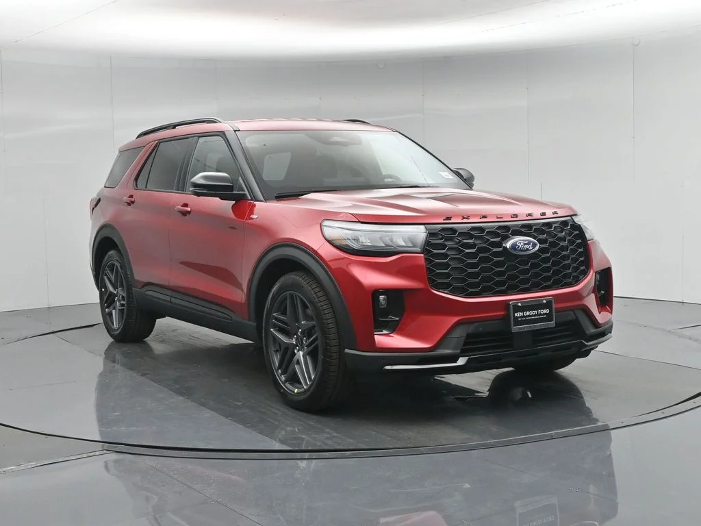 New 2026 Rapid Red Metallic Tinted Clearcoat Ford ST-Line image 56