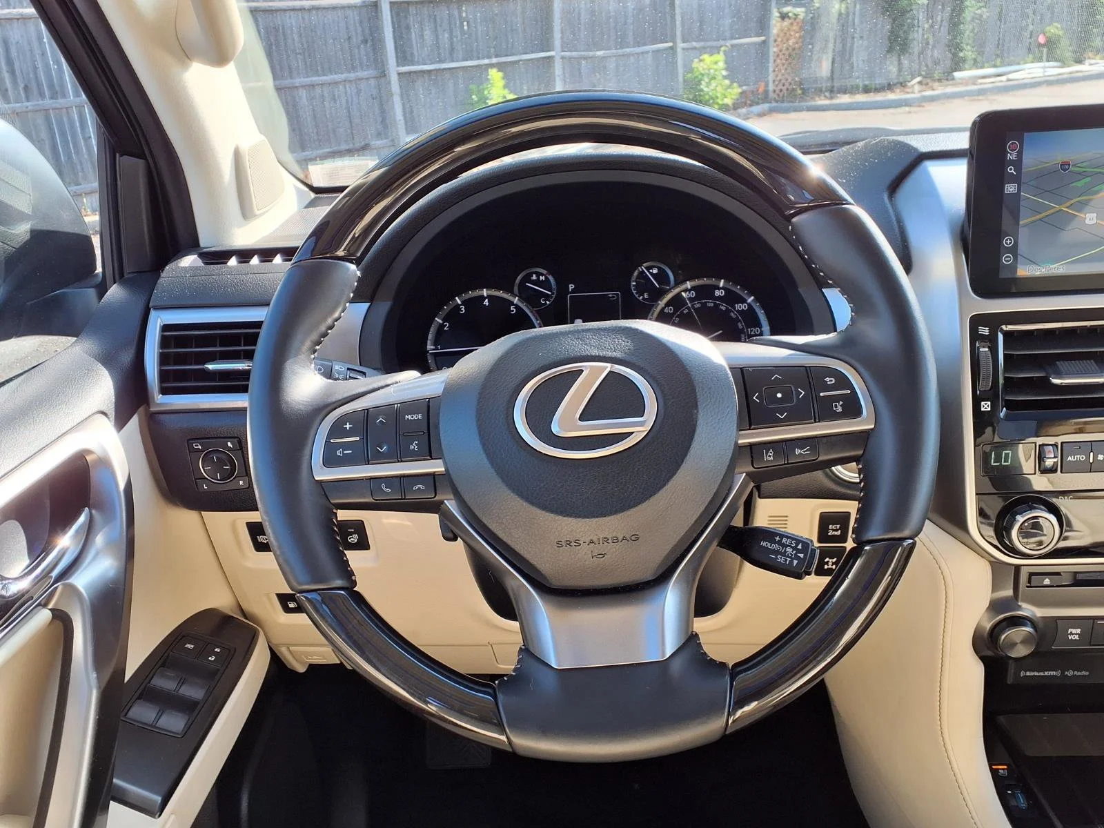 Used 2023 Onyx Black Lexus GX 460 Premium image 18