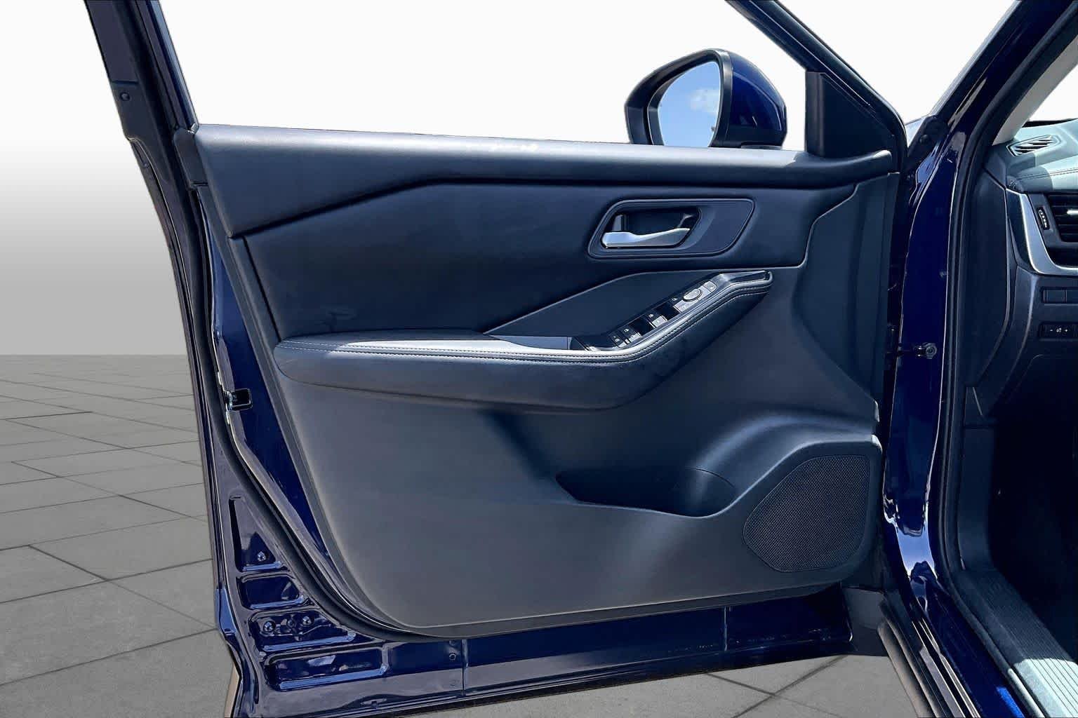 Used 2026 Deep Ocean Blue Pearl Nissan SV image 21