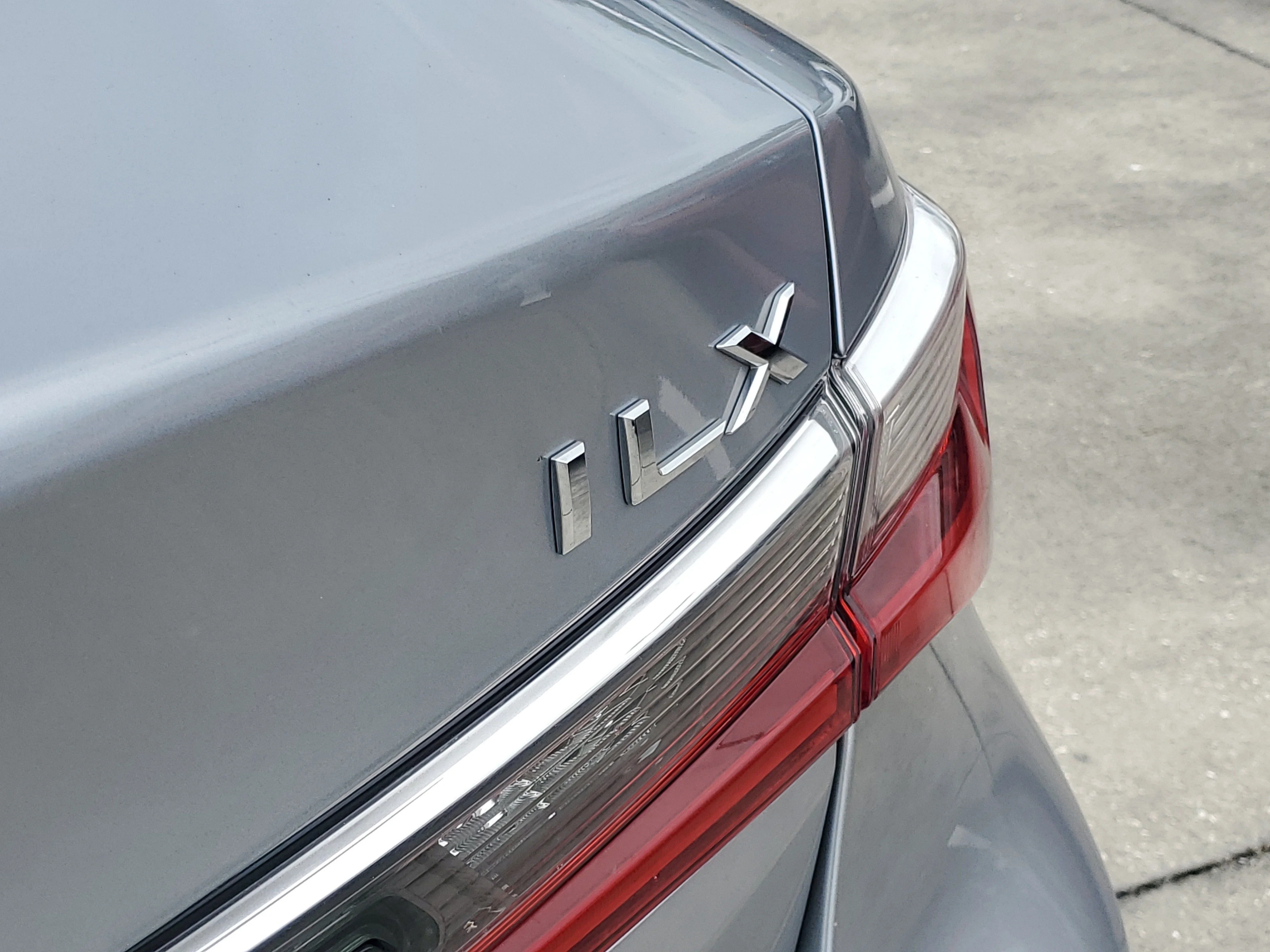 Used 2020 Silver Acura Base image 9