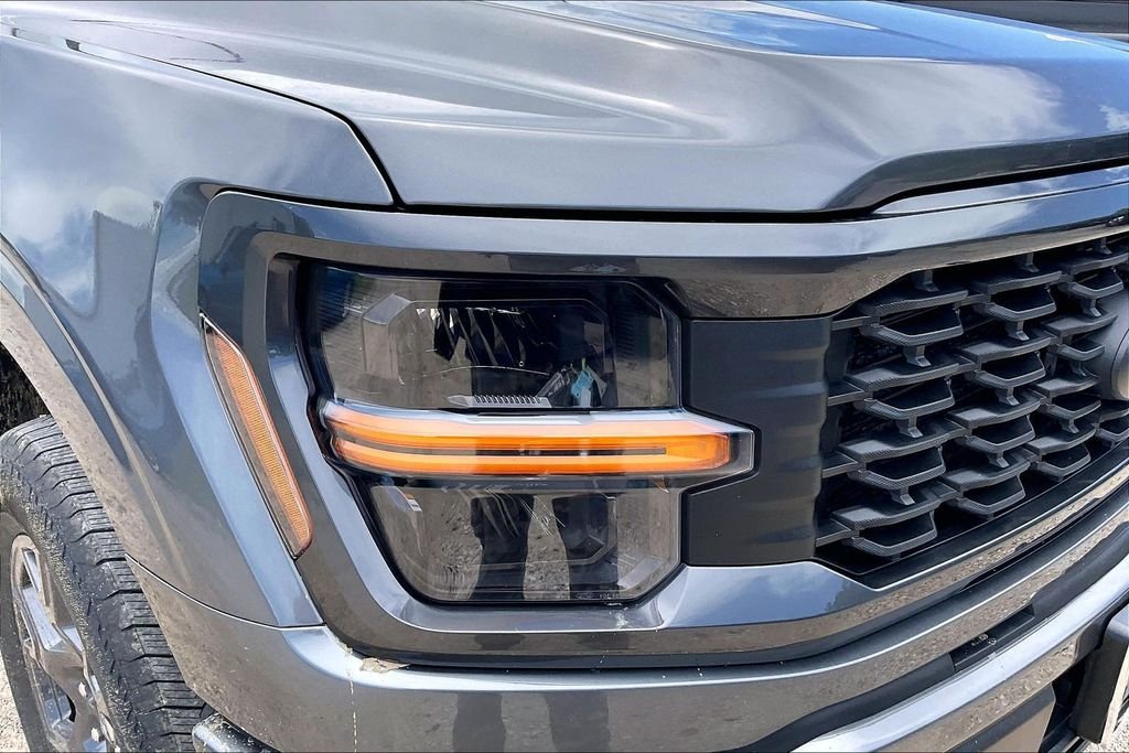 New 2026 Carbonized Gray Metallic Ford STX image 15