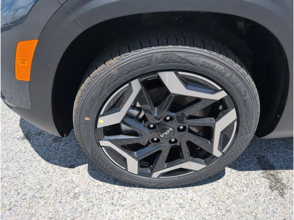 2025 Kia Seltos SX - Photo 9