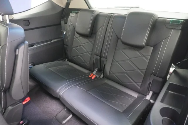 New 2026 Pure Gray Volkswagen 2.0T SE w/Technology image 22