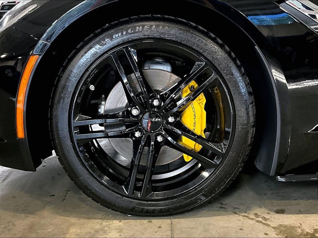 Used 2016 Black Chevrolet Stingray image 7