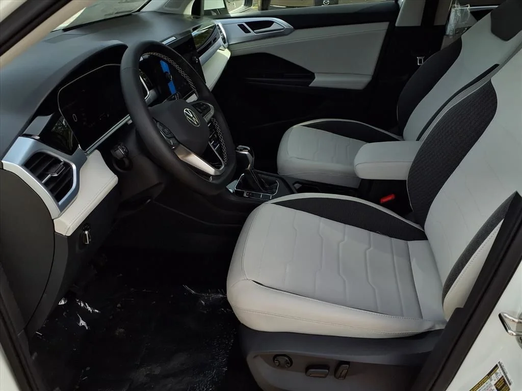 New 2026 White Volkswagen 1.5T SE image 15