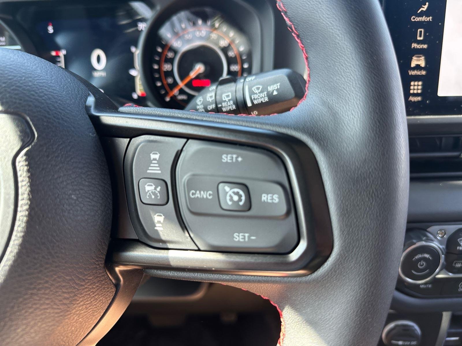 Used 2025 Fathom Blue Pearlcoat Jeep Rubicon image 24