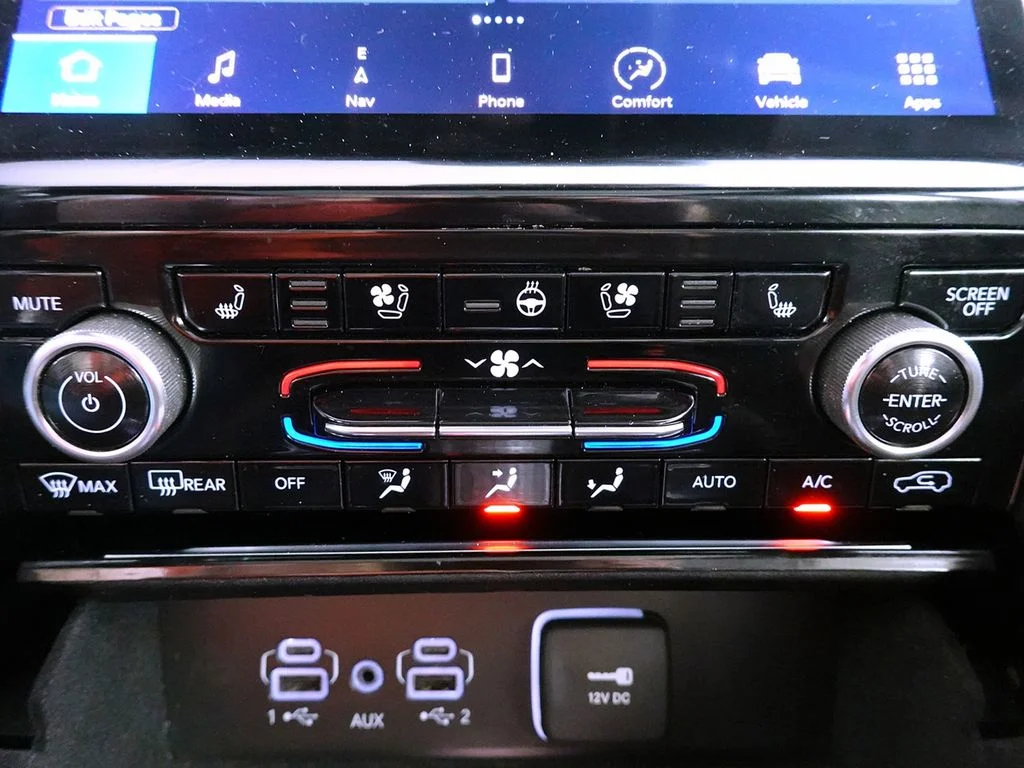 Used 2021 Red Jeep Summit image 28