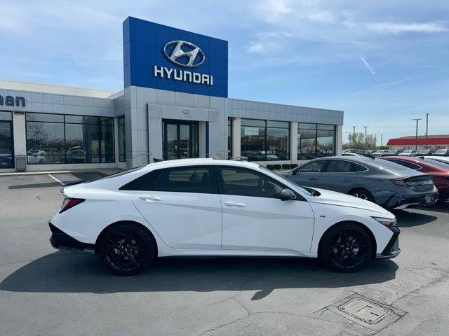 2025 Hyundai Elantra N Line - Photo 37