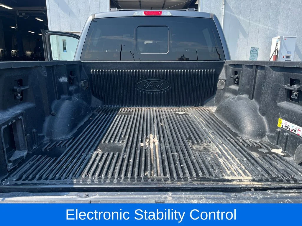Used 2023  Ford XLT image 28