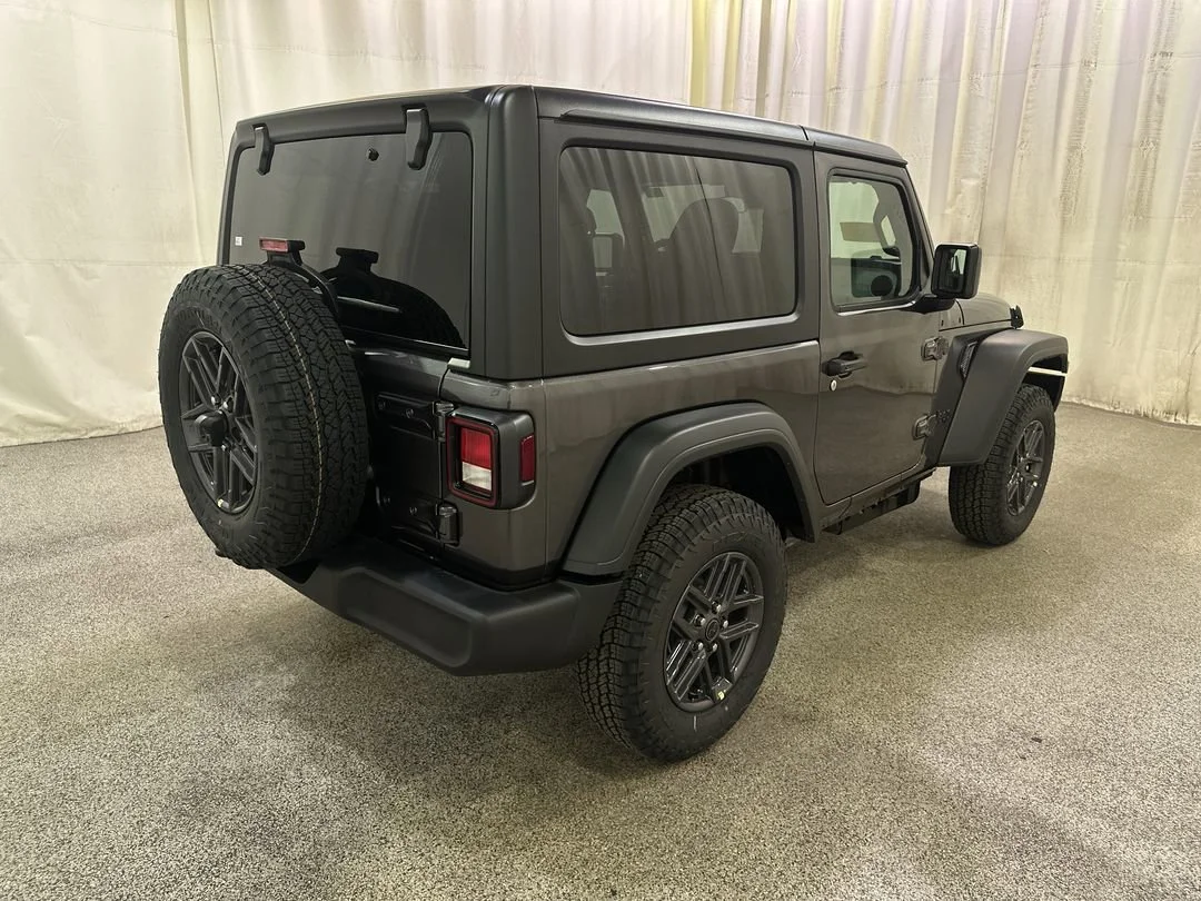 New 2026 Granite Crystal Metallic Clear-Coat Exterior Paint Jeep Sport S image 8