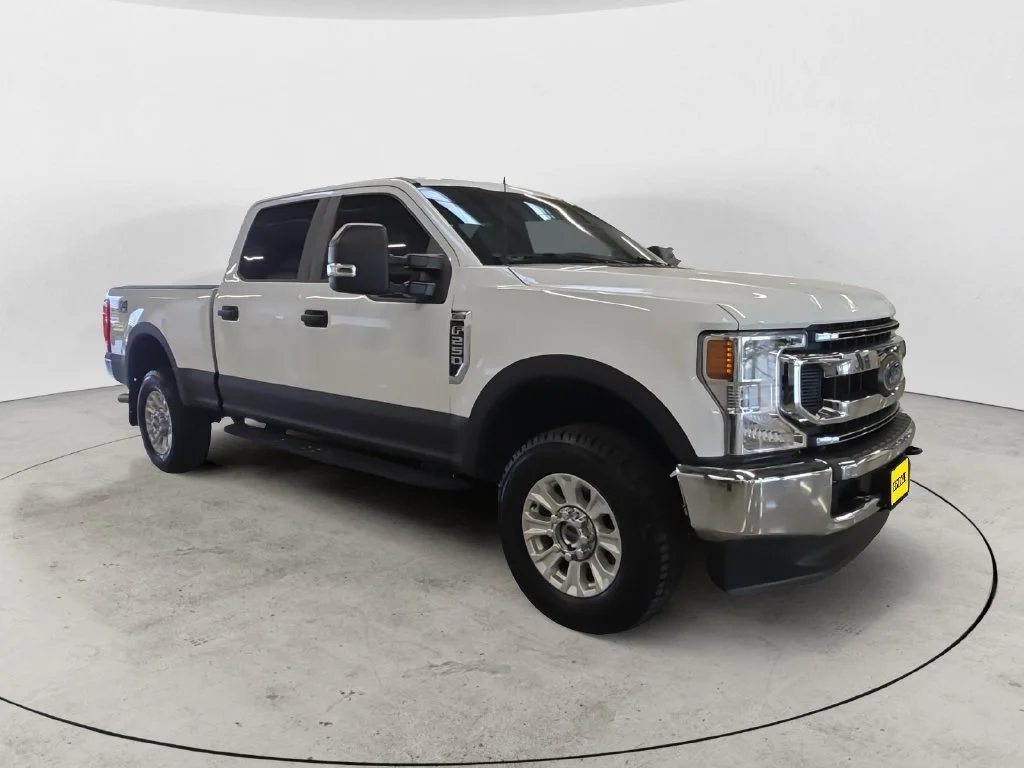 Used 2022 White Ford XL image 5
