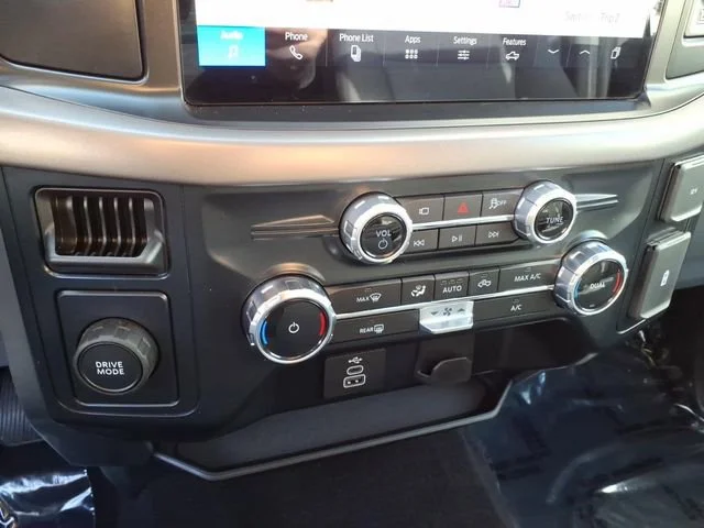 Used 2025 Carbonized Gray Ford XLT image 21