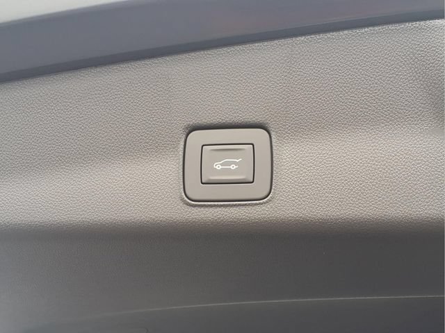 New 2026 Mosaic Black Metallic Chevrolet ACTIV image 21