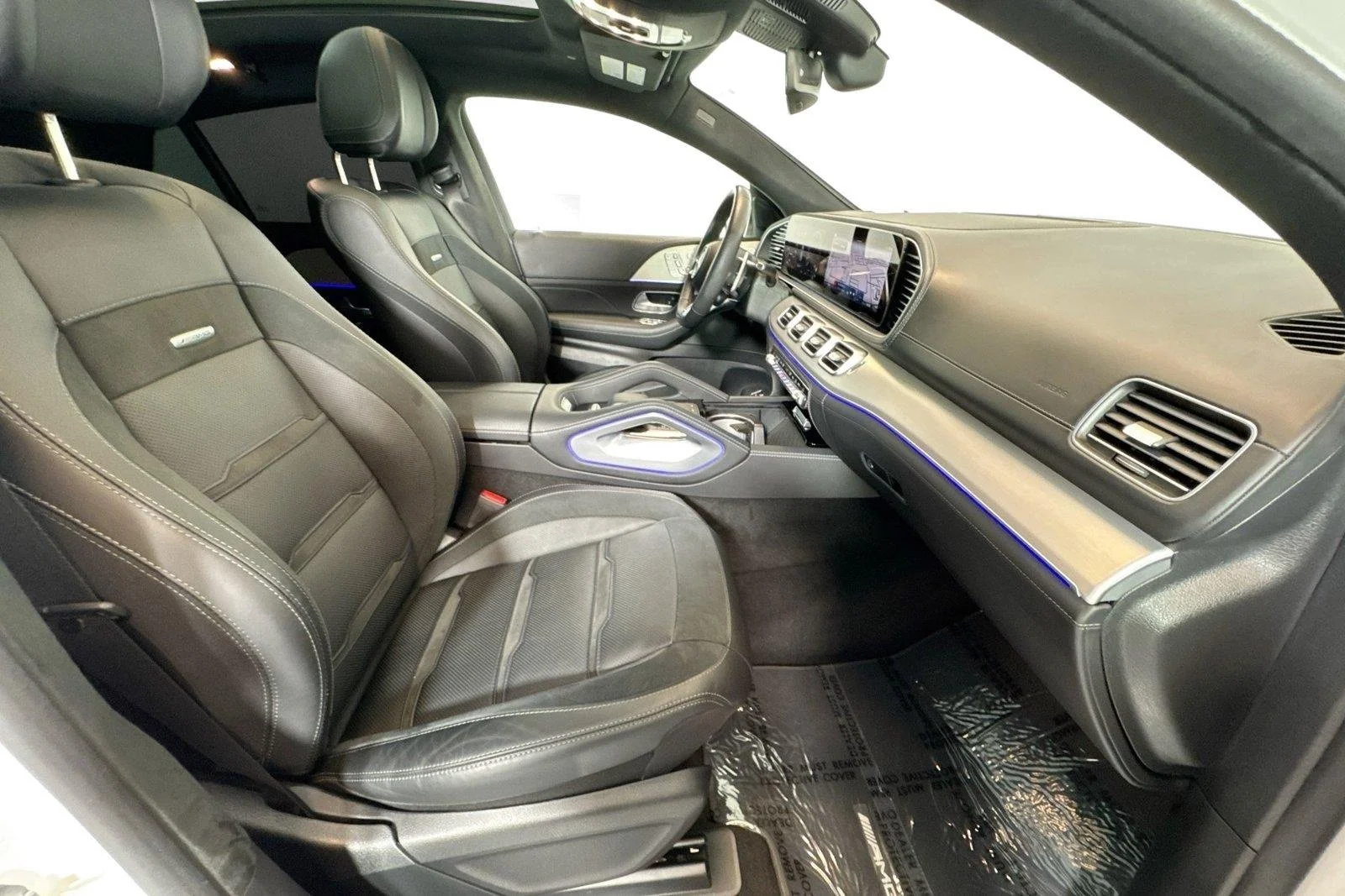 Used 2024 Polar White Mercedes-Benz AMG® GLE 63 S image 27