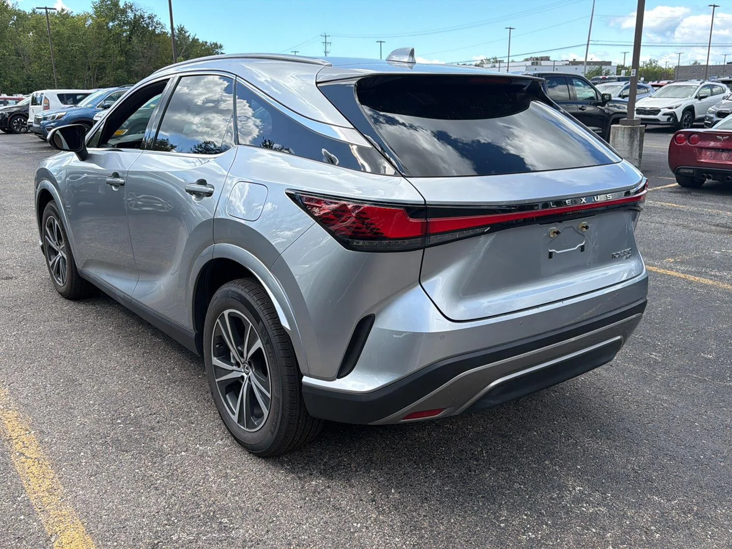 Used 2023 Iridium Lexus RX 350 Premium image 11