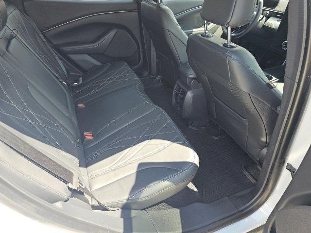 Used 2023 White Metallic Ford  image 5